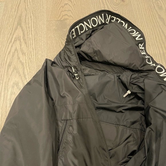Moncler Windbreaker - Picture 3 of 5